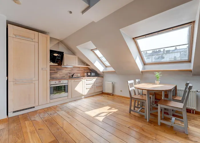 Charming Loft In Oldtown Apartman *