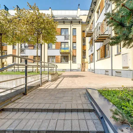 Charming Loft In Oldtown