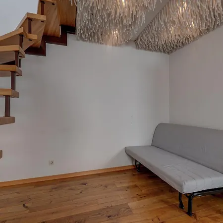 Charming Loft In Oldtown Apartment