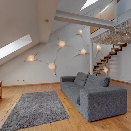 Charming Loft In Oldtown *